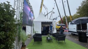 STAND FRANCE ELEVATEUR EXTERIEUR